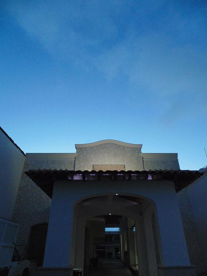 Hotel Hacienda Ciudad Guzman Exteriör bild